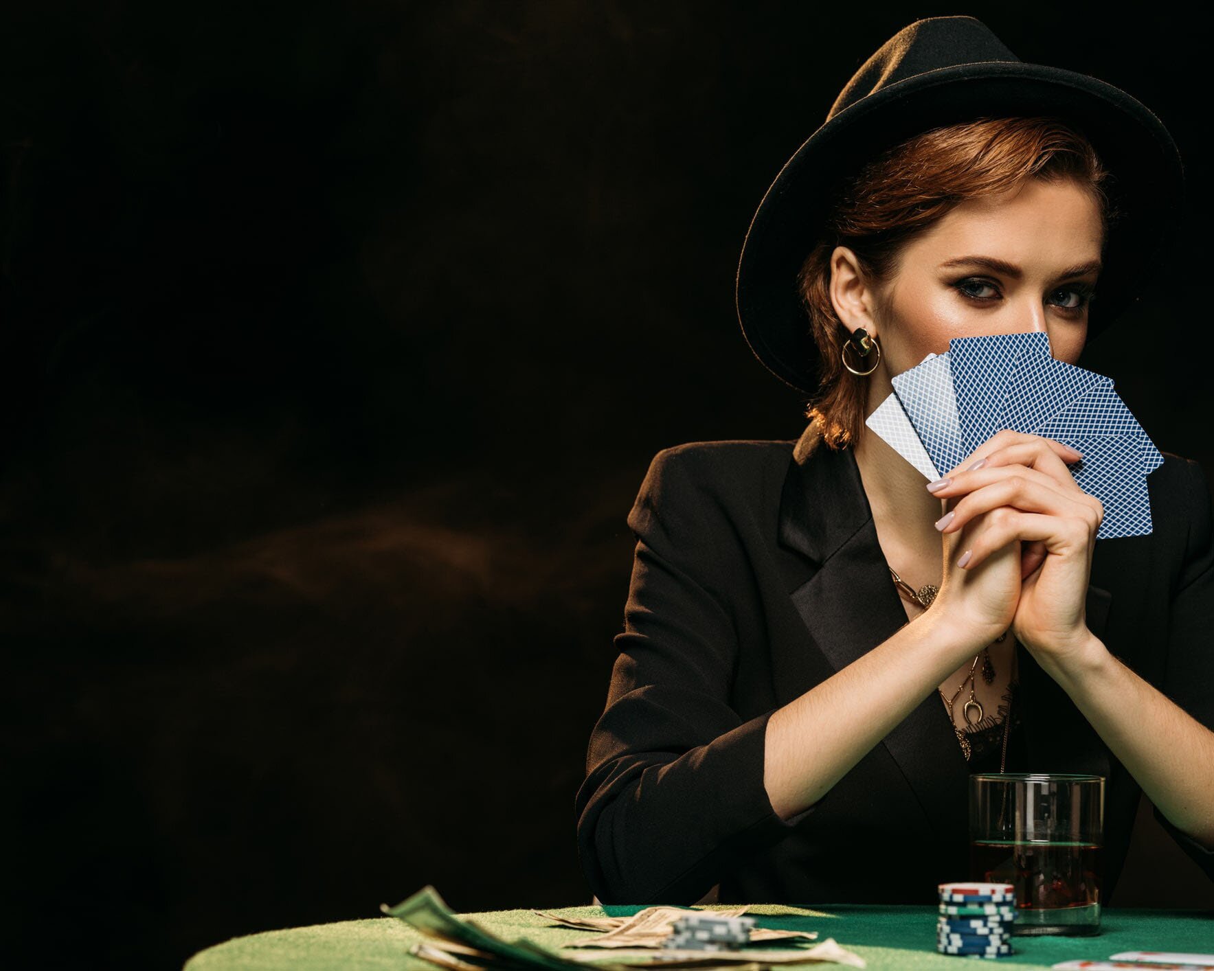 Bluff Like A Pro: How Pros Use a Poker Face as an Advantage